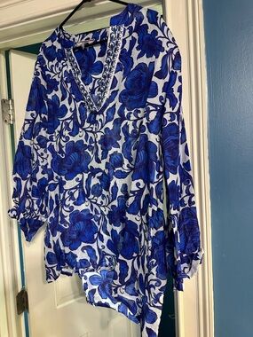 Johnny Was White Tunic with Royal Blue Floral Print